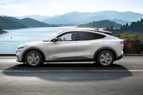 2022 Ford Mustang Mach-E