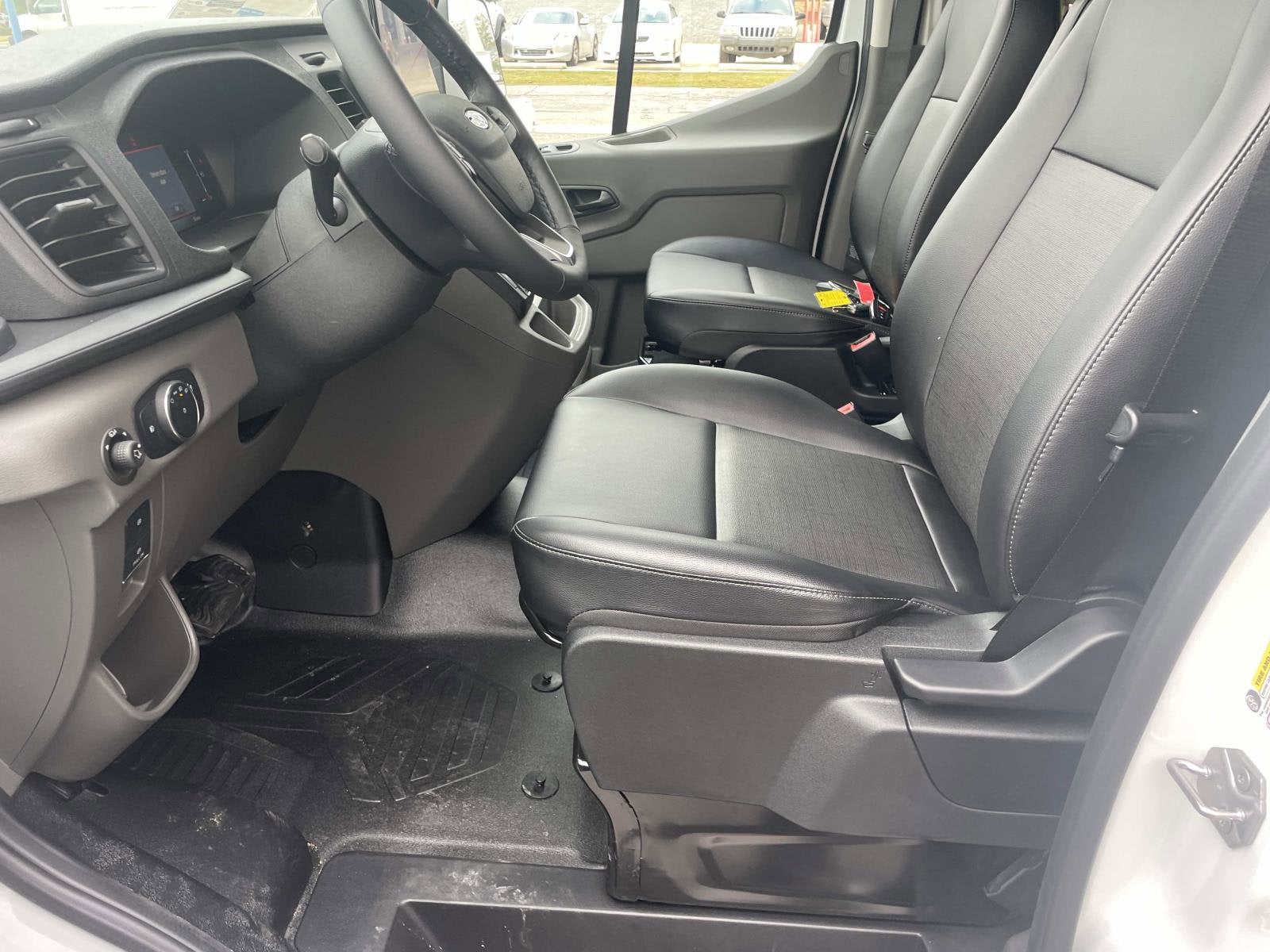 2026 Ford Transit Passenger Wagon Passenger Van XL