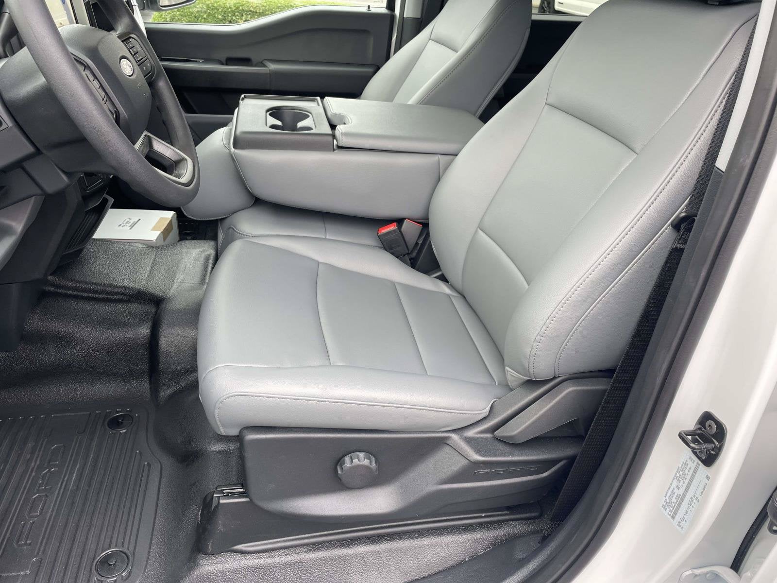 2027 Ford Super Duty F-450 DRW F-450® XL