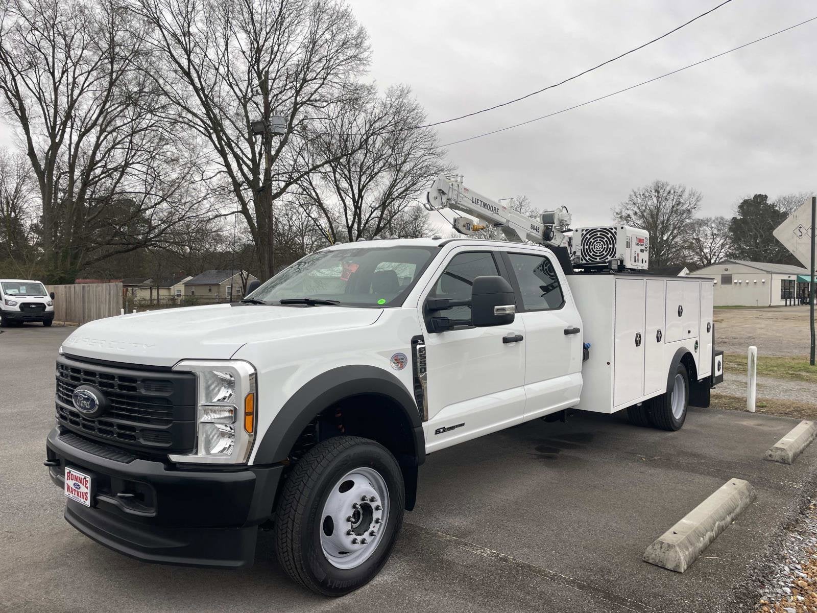 2025 Ford Super Duty F-550 DRW F-550® XL
