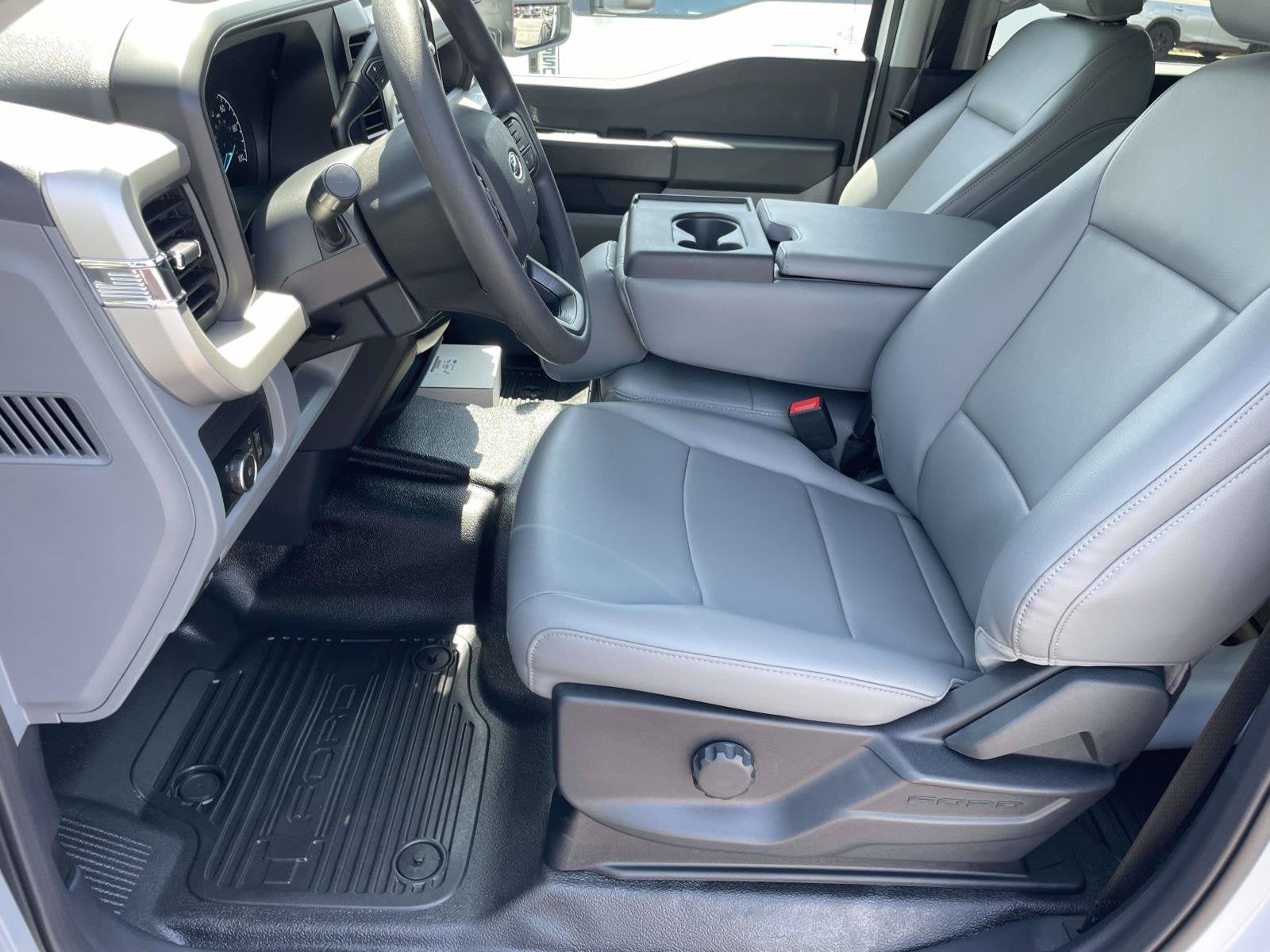 2026 Ford Super Duty F-350 DRW F-350® XL