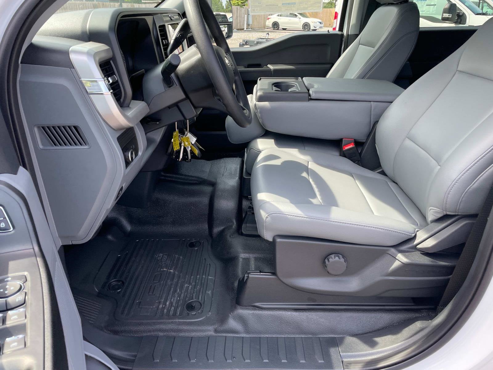 2025 Ford Super Duty F-350 DRW XL