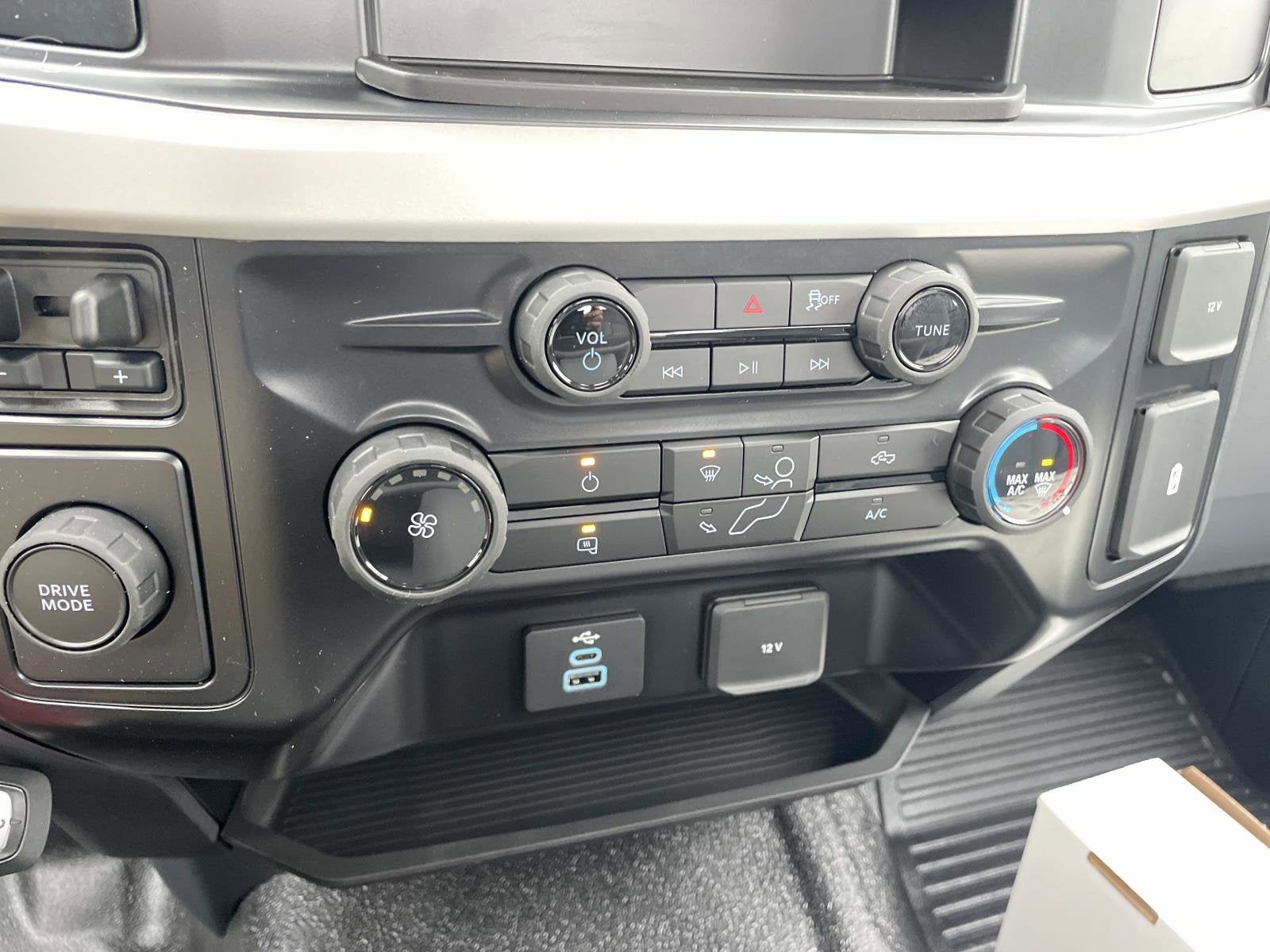 2026 Ford Super Duty F-450 DRW F-450® XL