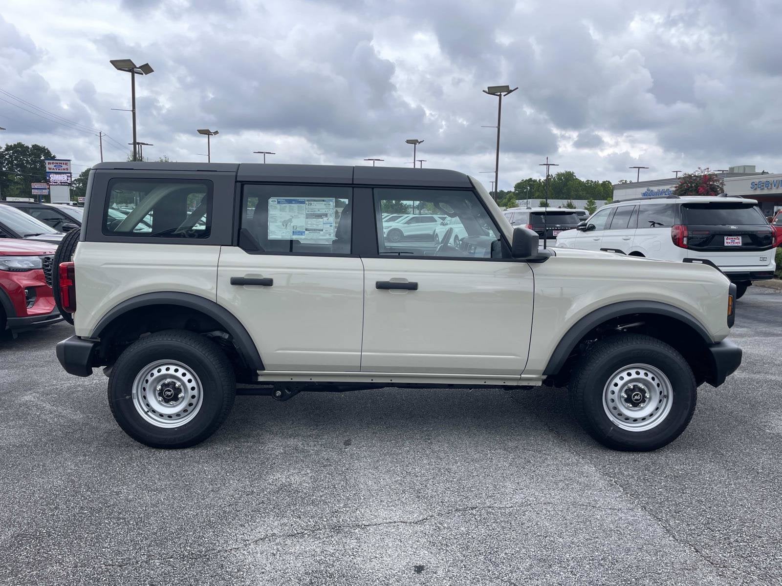 2026 Ford Bronco Base