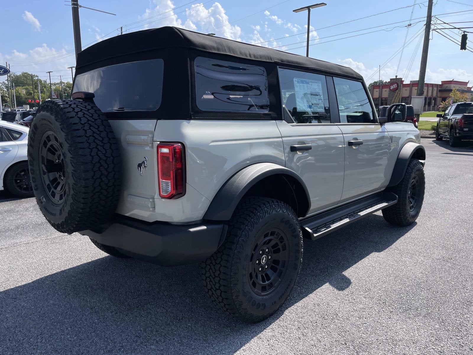 2026 Ford Bronco Base