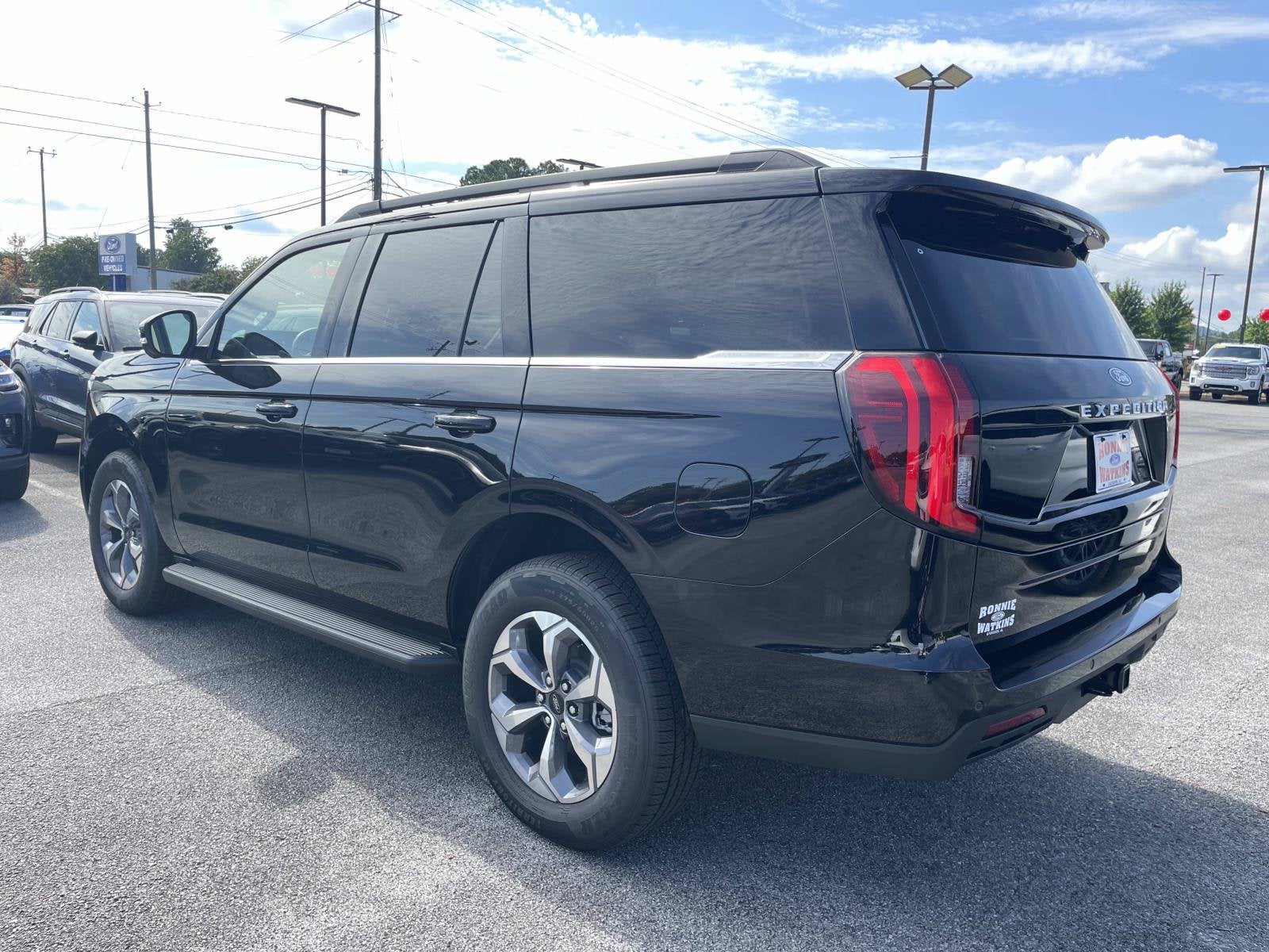 2027 Ford Expedition Active