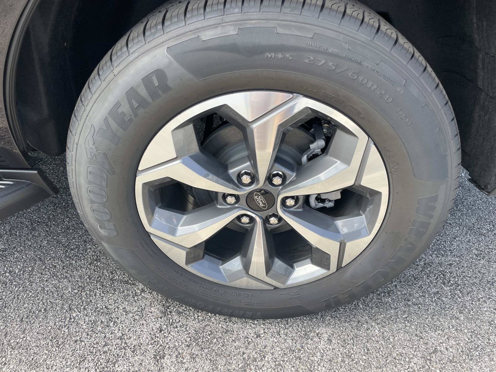 2027 Ford Expedition Active