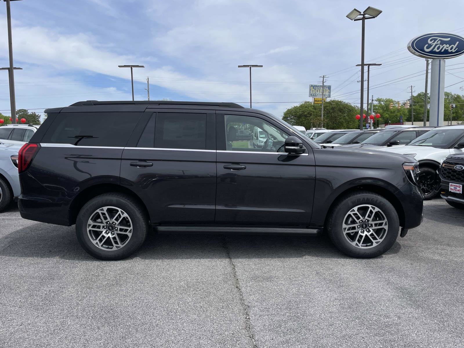 2026 Ford Expedition Active