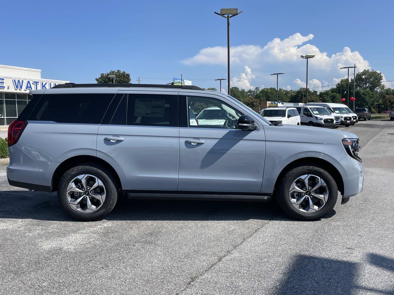 2027 Ford Expedition Active