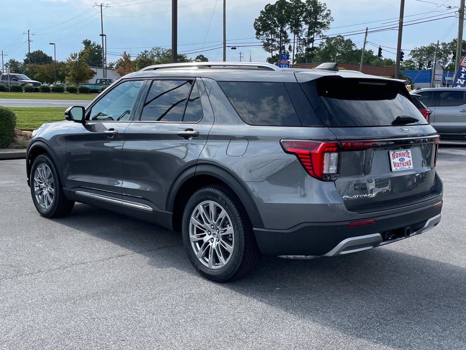 2025 Ford Explorer Platinum