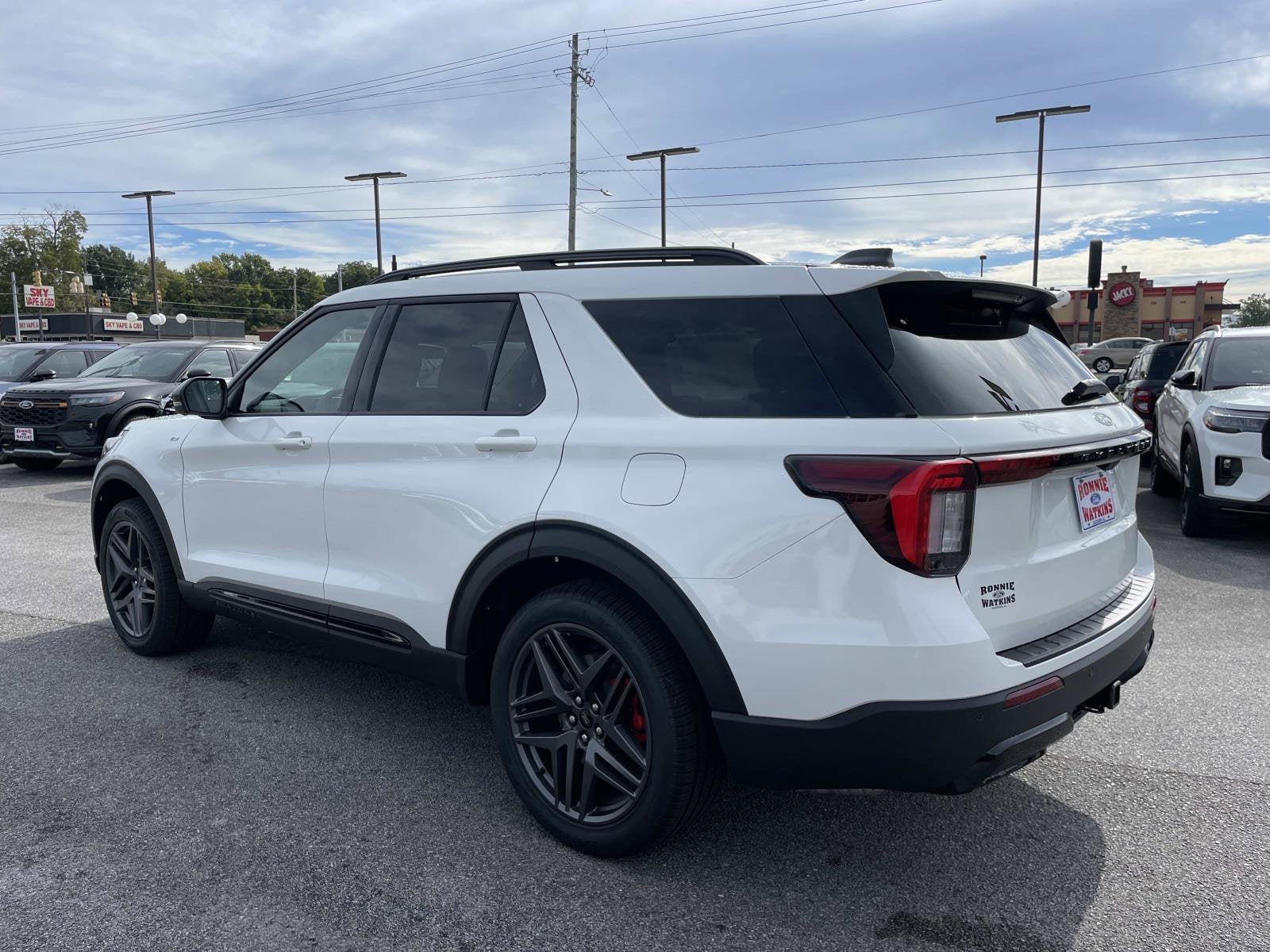 2027 Ford Explorer ST-Line
