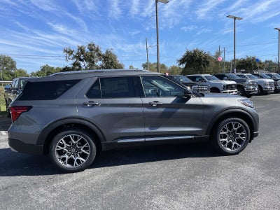 2025 Ford Explorer Platinum