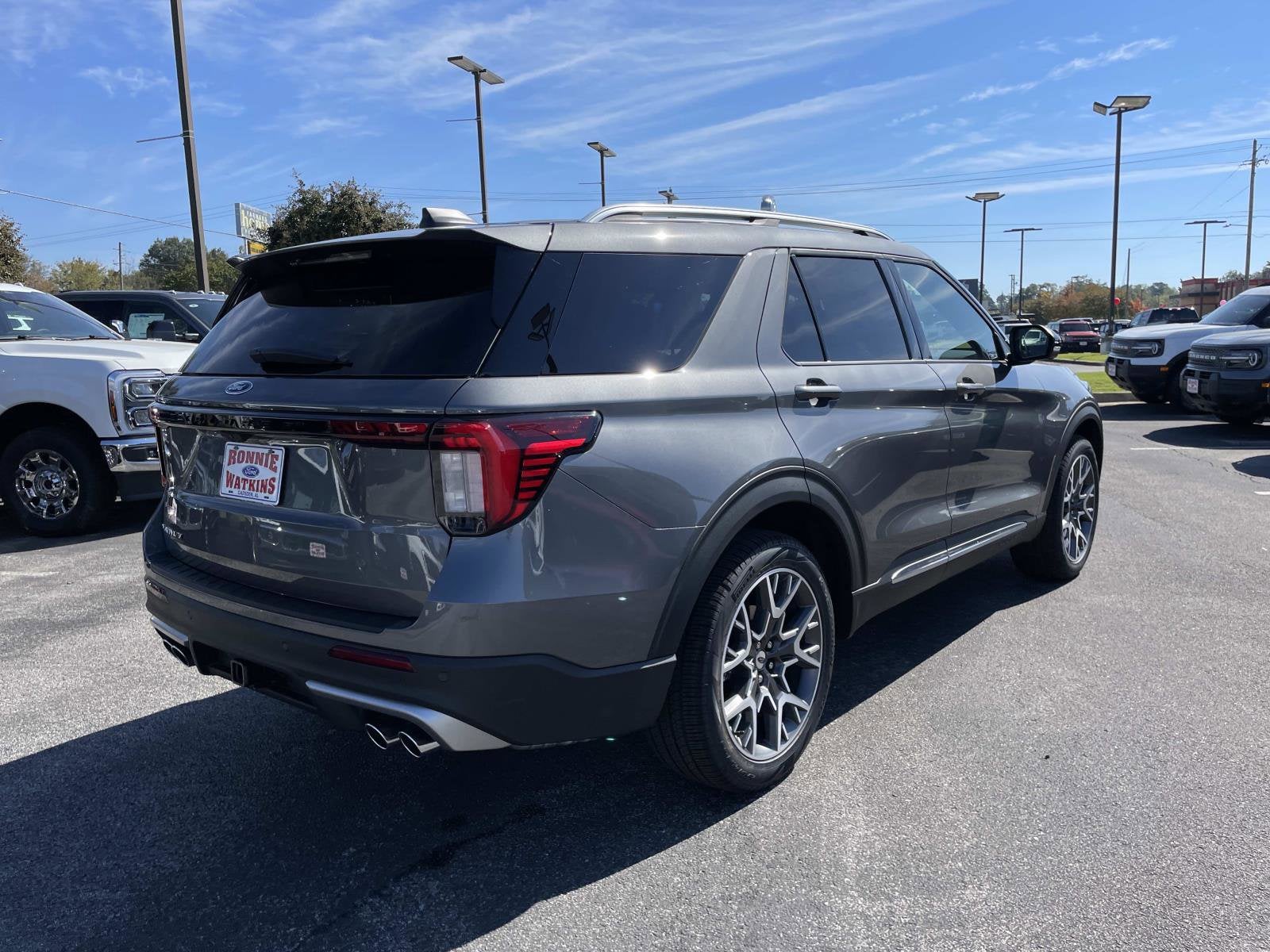 2025 Ford Explorer Platinum