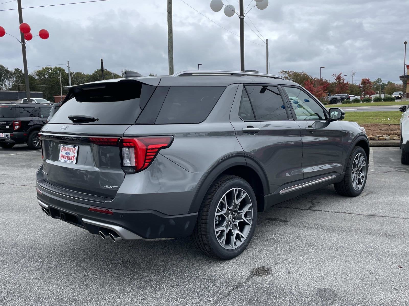 2025 Ford Explorer Platinum