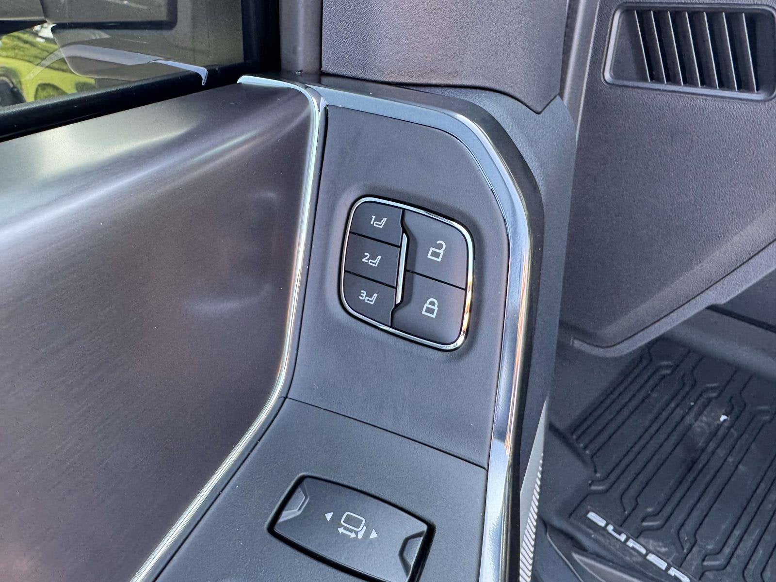 2026 Ford Super Duty F-250 SRW F-250® Platinum®