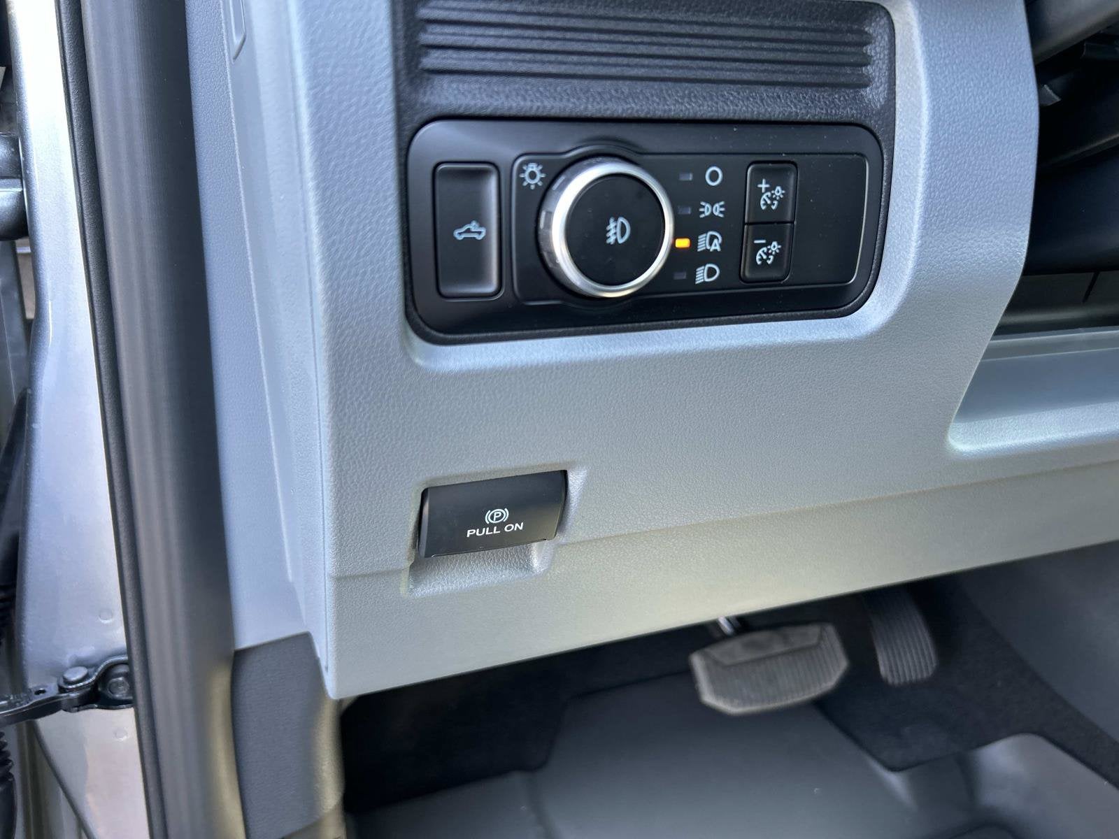2027 Ford Super Duty F-250 SRW F-250® XLT