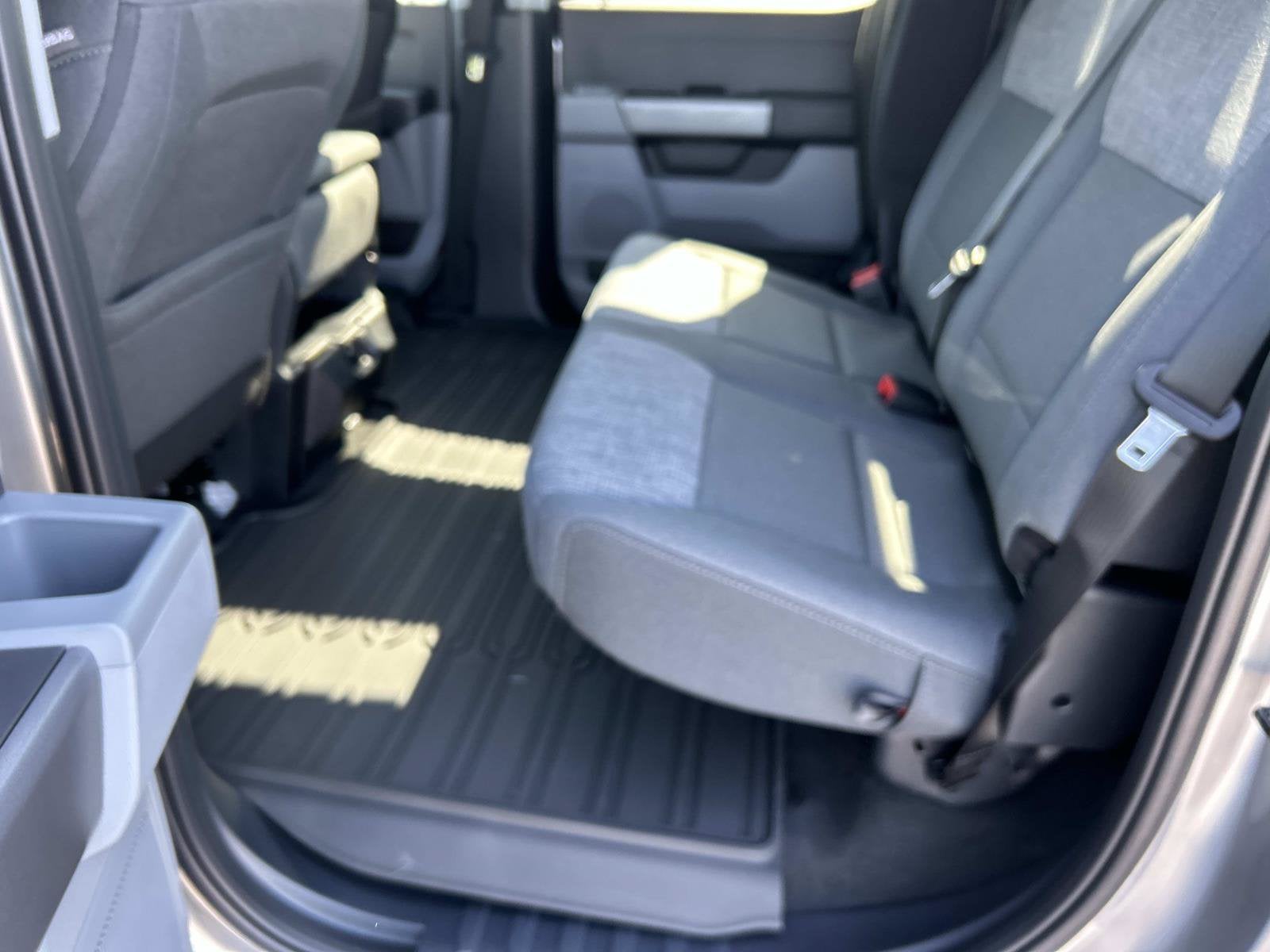 2027 Ford Super Duty F-250 SRW F-250® XLT
