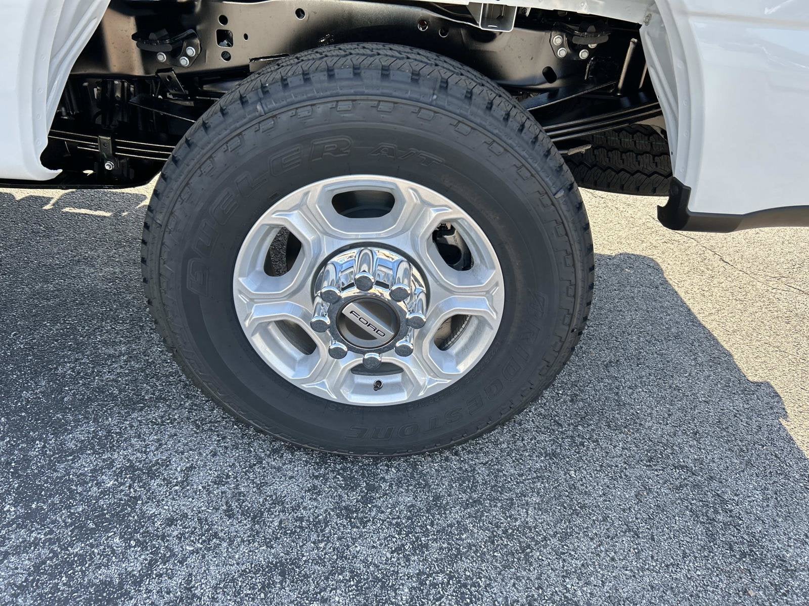 2027 Ford Super Duty F-250 SRW F-250® XLT