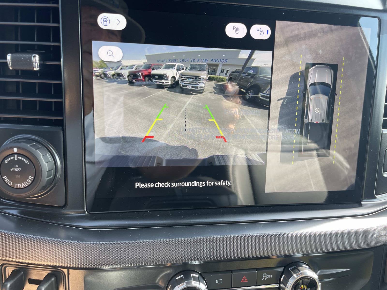 2027 Ford Super Duty F-250 SRW F-250® Platinum®
