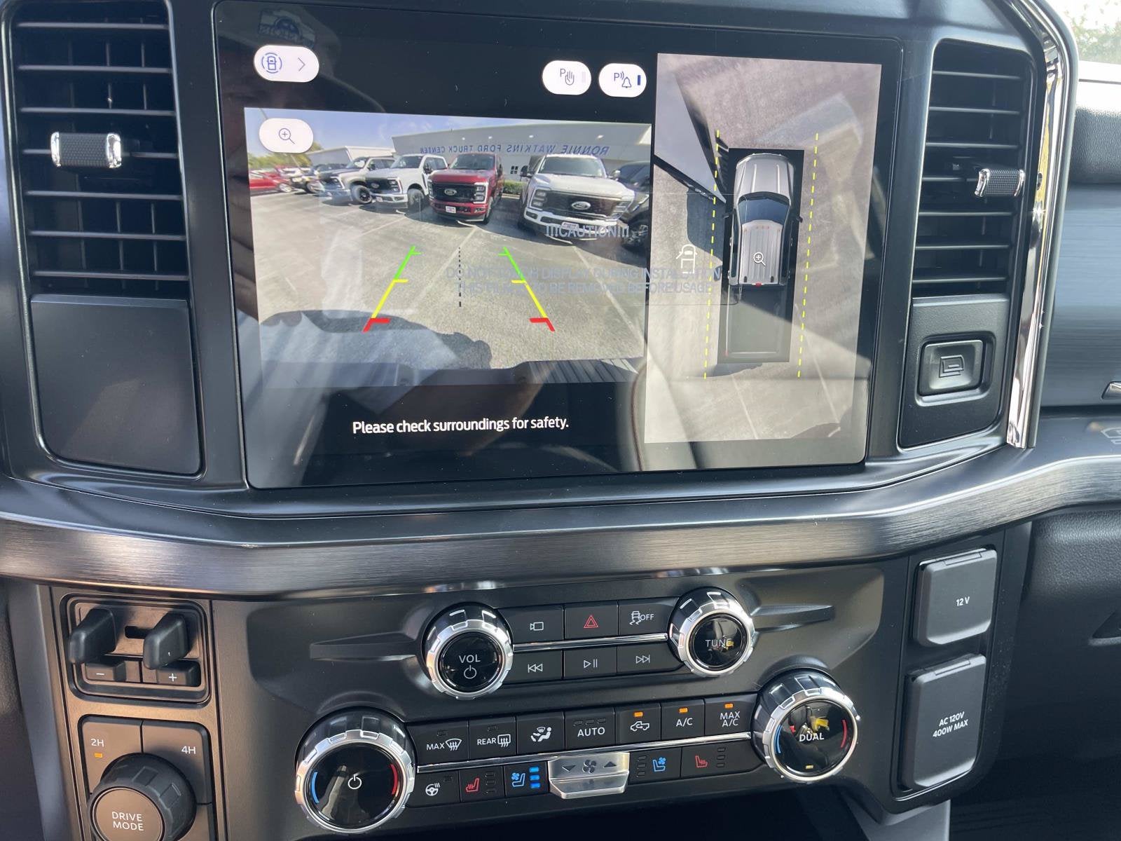 2027 Ford Super Duty F-250 SRW F-250® Lariat®