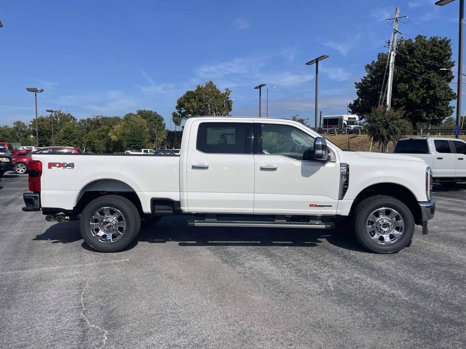 2027 Ford Super Duty F-250 SRW F-250® Lariat®