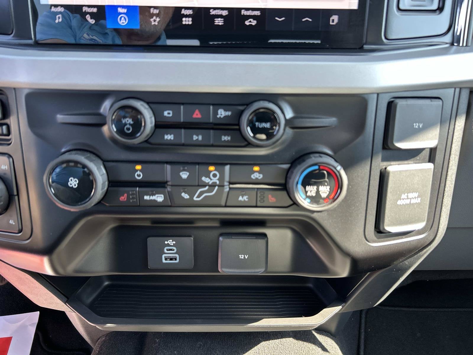 2027 Ford Super Duty F-250 SRW F-250® XLT