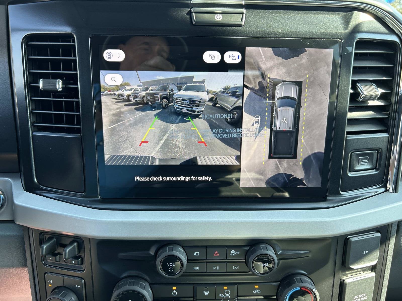 2027 Ford Super Duty F-250 SRW F-250® XLT