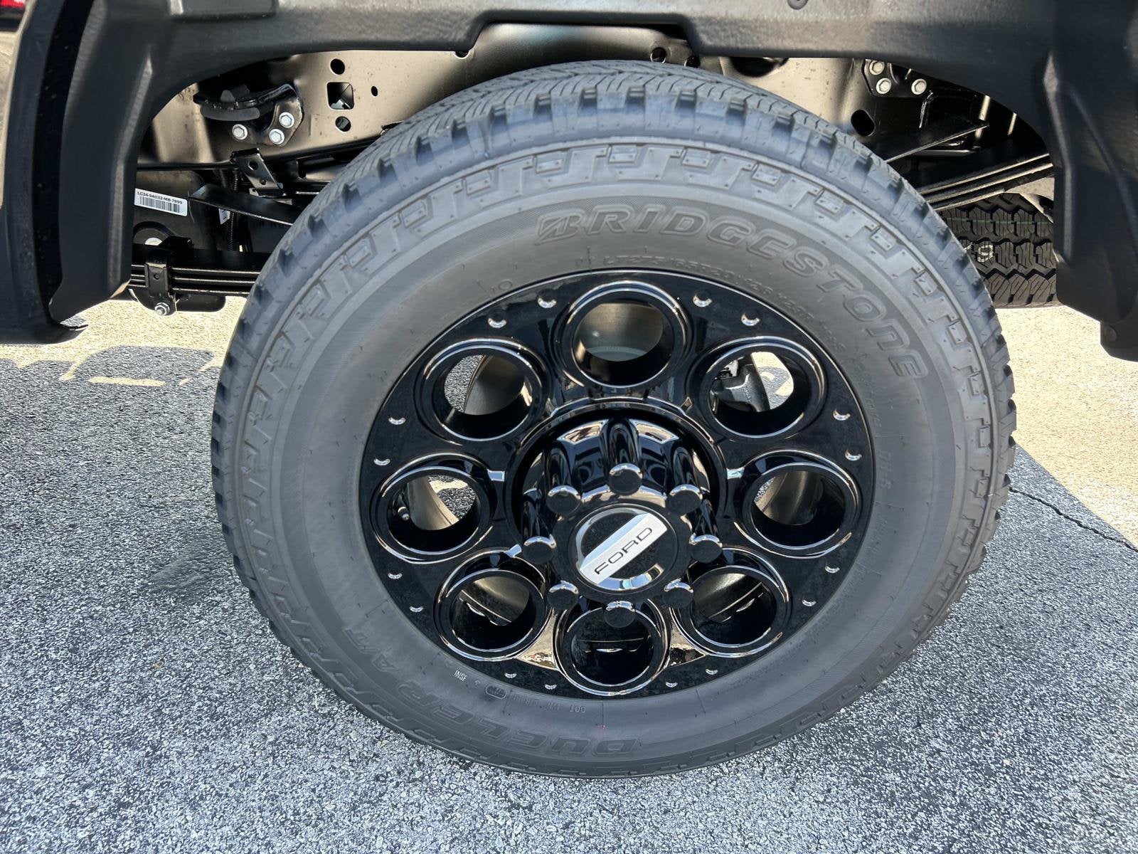 2027 Ford Super Duty F-250 SRW F-250® XLT