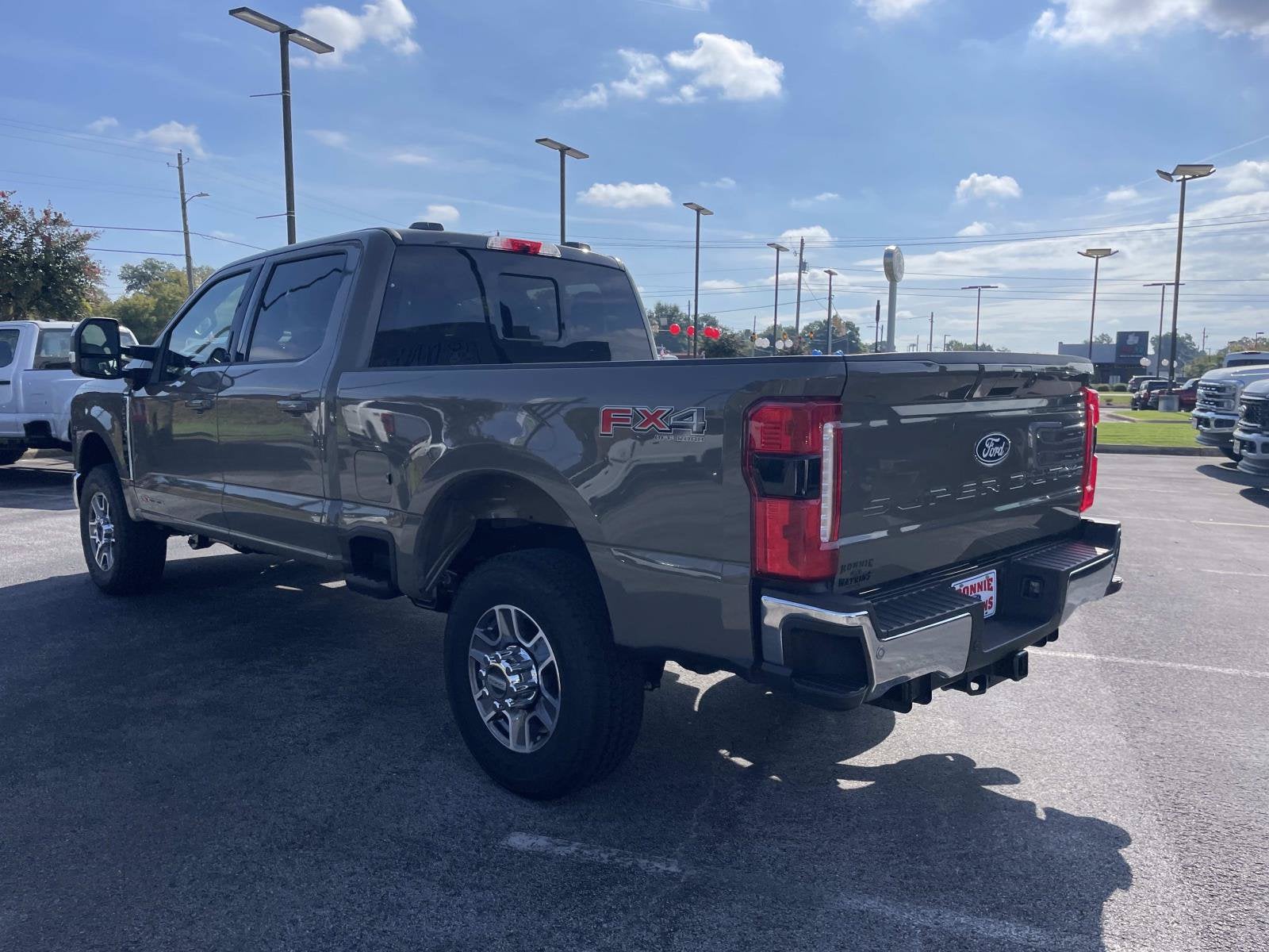 2027 Ford Super Duty F-250 SRW LARIAT