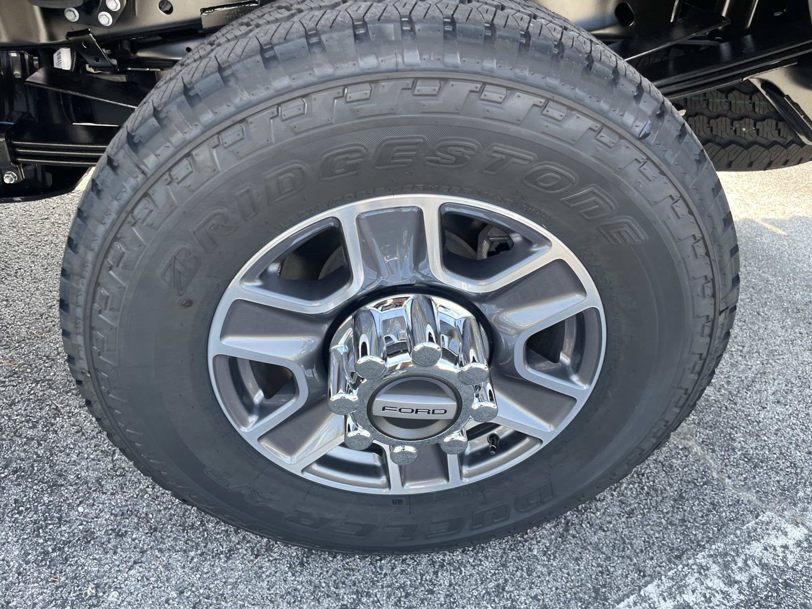 2027 Ford Super Duty F-250 SRW LARIAT