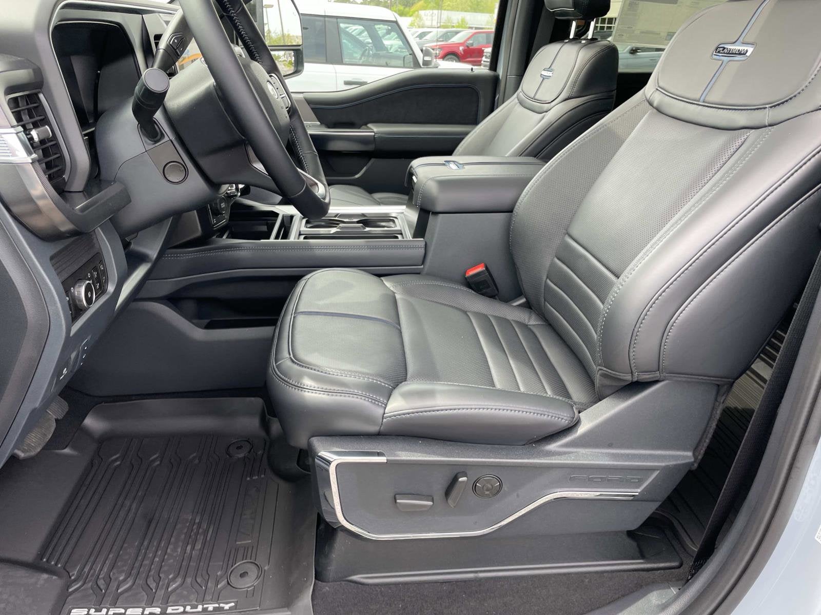 2026 Ford Super Duty F-250 SRW F-250® Platinum®