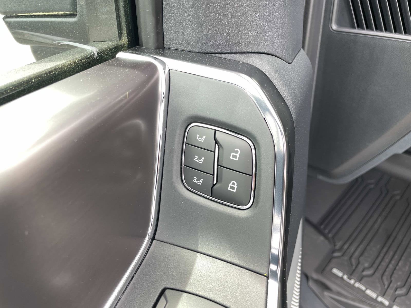 2026 Ford Super Duty F-250 SRW F-250® Platinum®