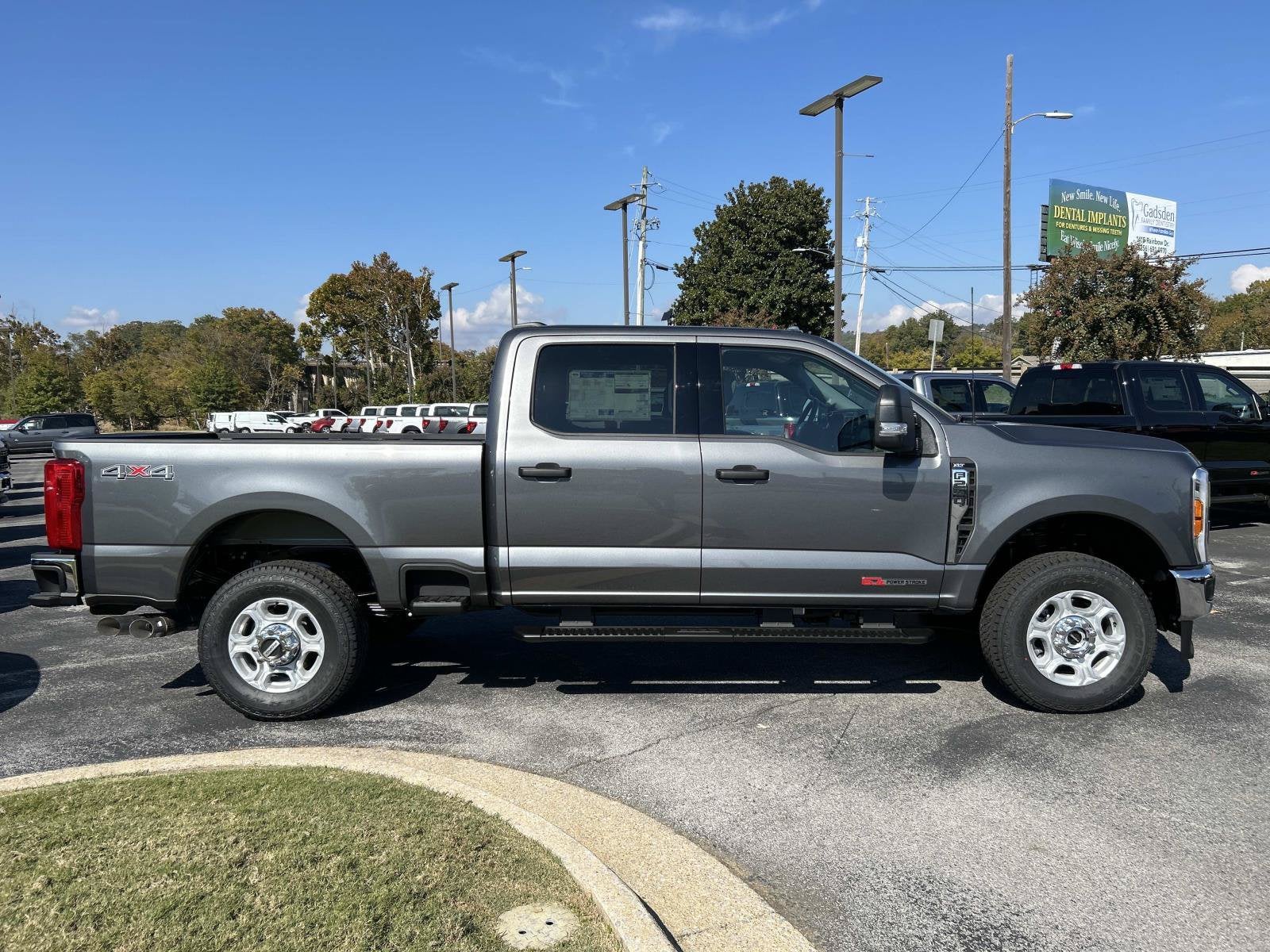 2027 Ford Super Duty F-250 SRW F-250® XLT