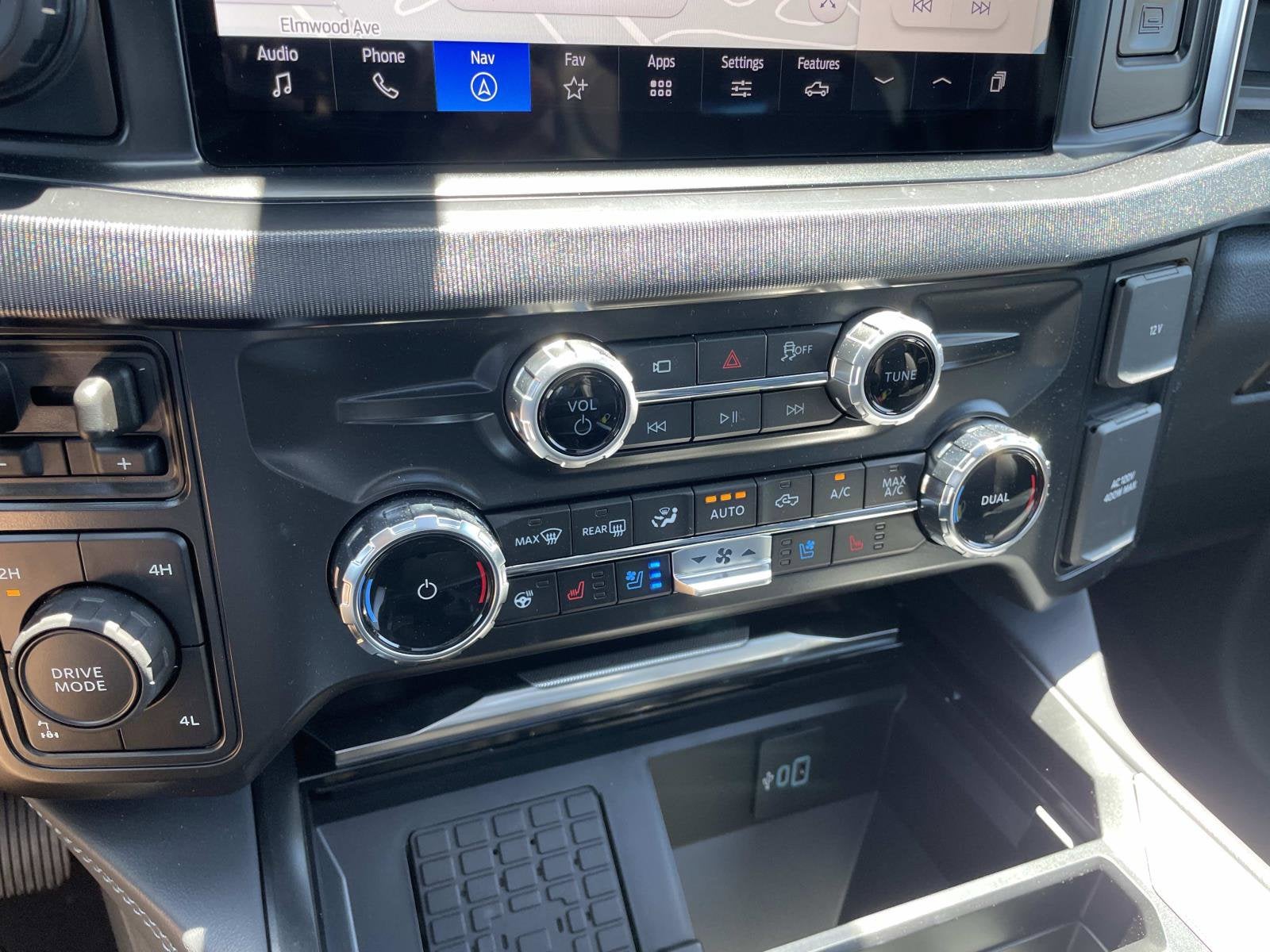 2026 Ford Super Duty F-250 SRW F-250® Platinum®