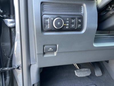 2027 Ford Super Duty F-250 SRW F-250® Lariat®