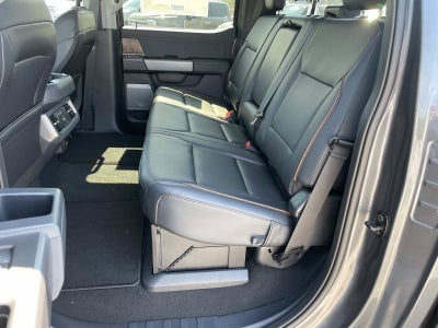 2027 Ford Super Duty F-250 SRW F-250® Lariat®