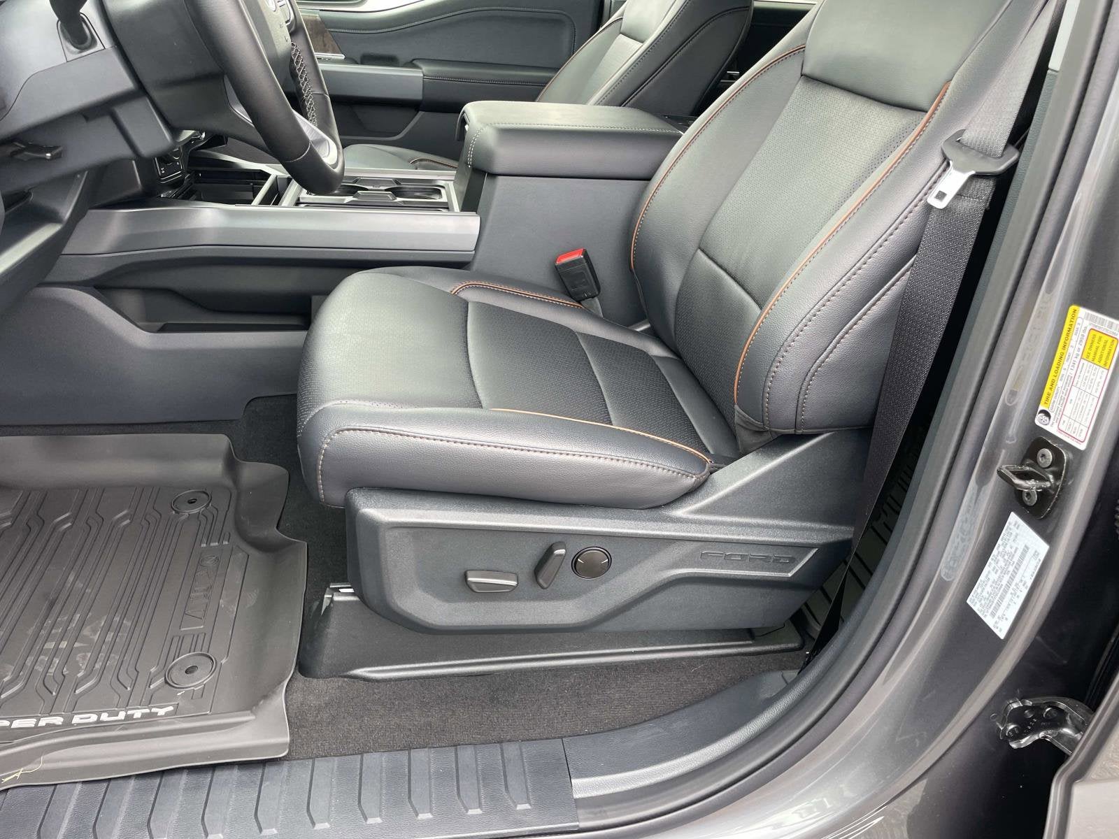 2026 Ford Super Duty F-250 SRW F-250® Lariat®