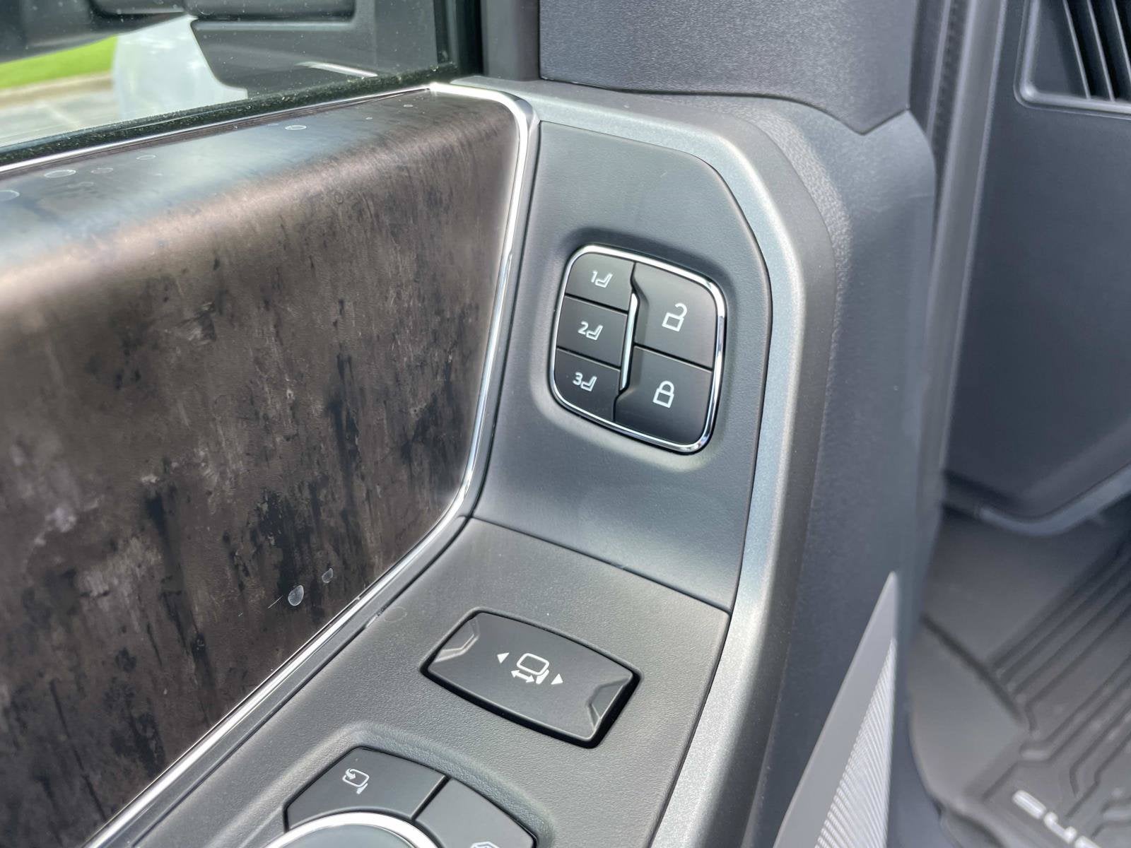 2026 Ford Super Duty F-250 SRW F-250® Lariat®