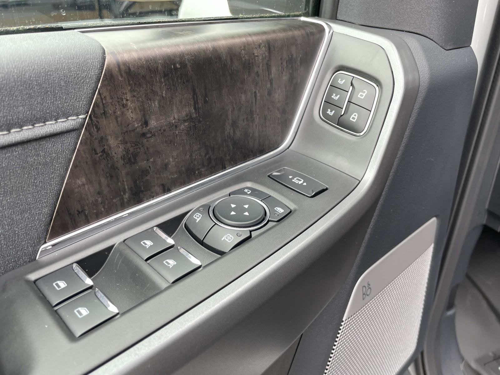 2026 Ford Super Duty F-350 SRW F-350® Lariat®