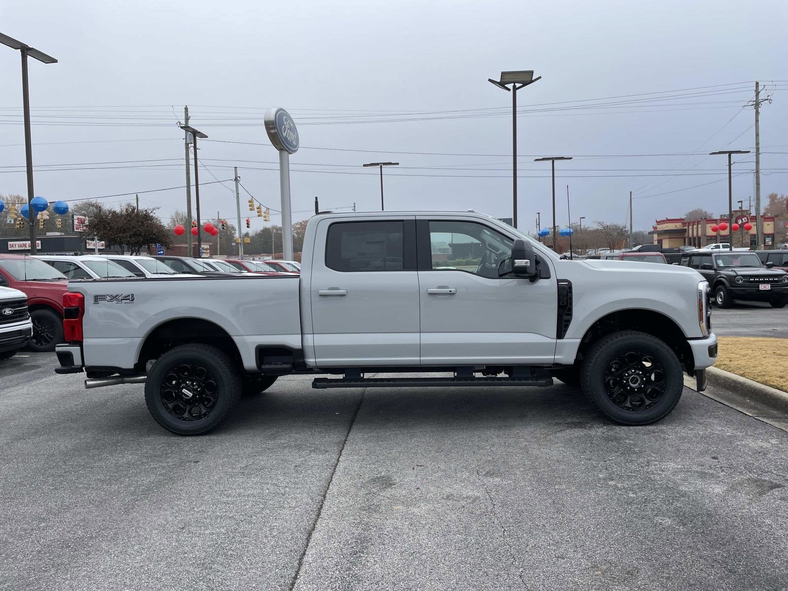 2026 Ford Super Duty F-350 SRW F-350® Lariat®