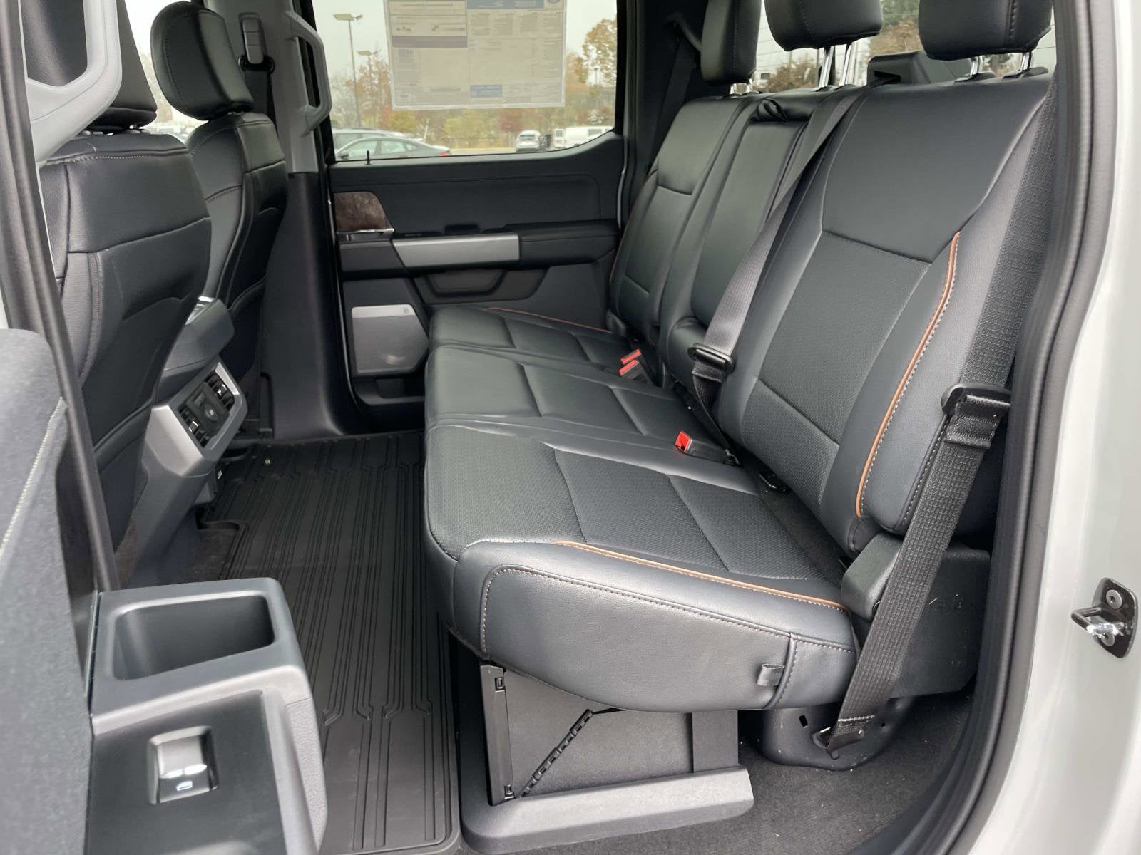 2026 Ford Super Duty F-350 SRW F-350® Lariat®