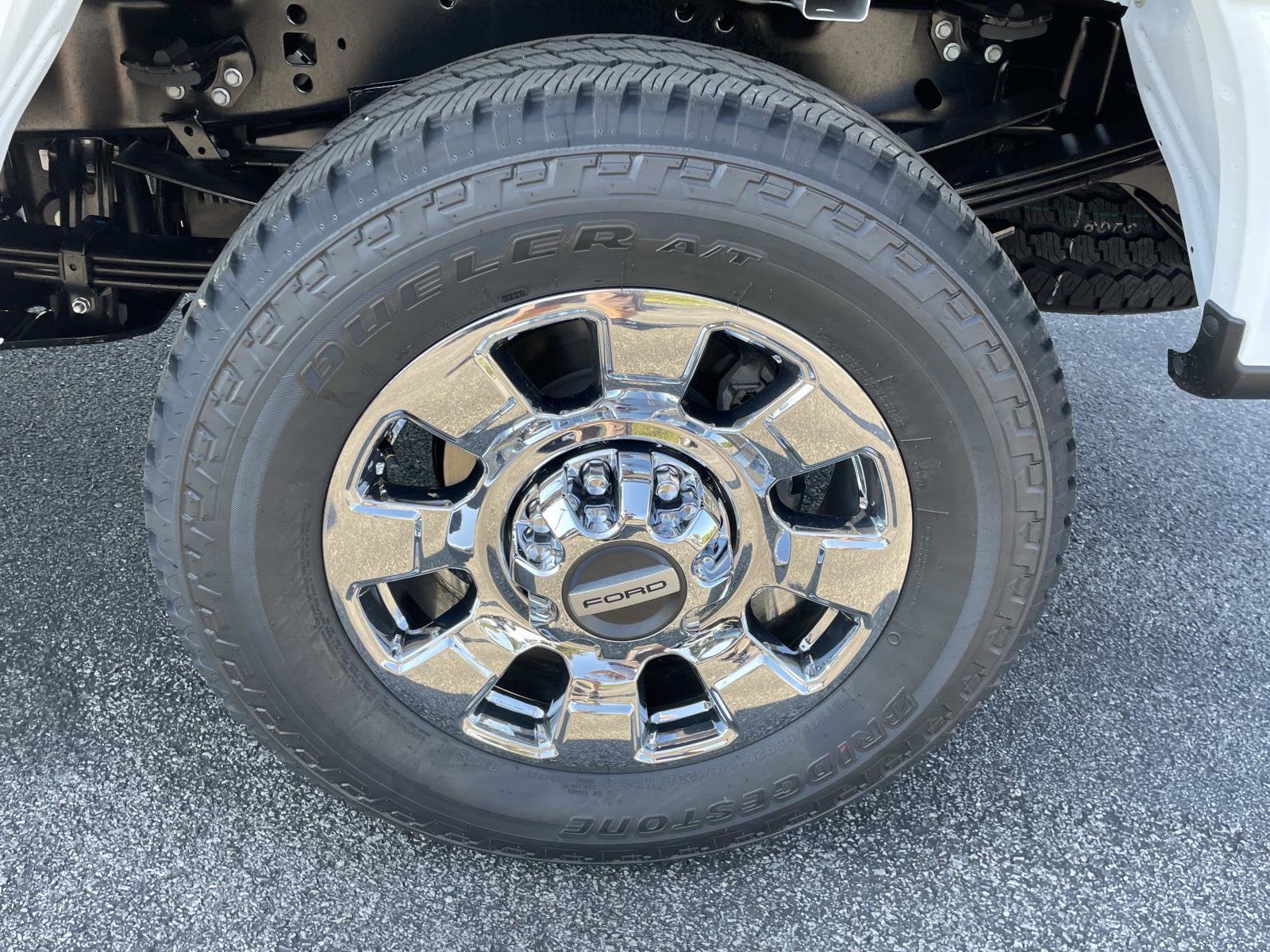 2026 Ford Super Duty F-350 SRW F-350® Lariat®