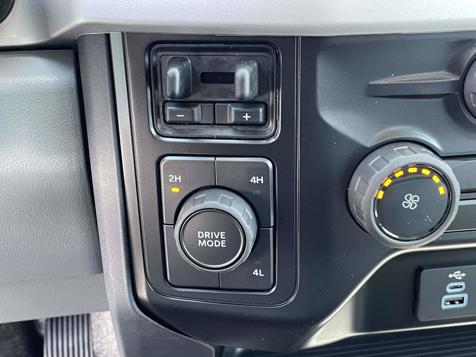 2026 Ford Super Duty F-350 DRW F-350® XL