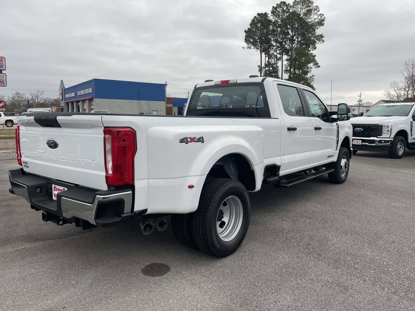 2026 Ford Super Duty F-350 DRW F-350® XL