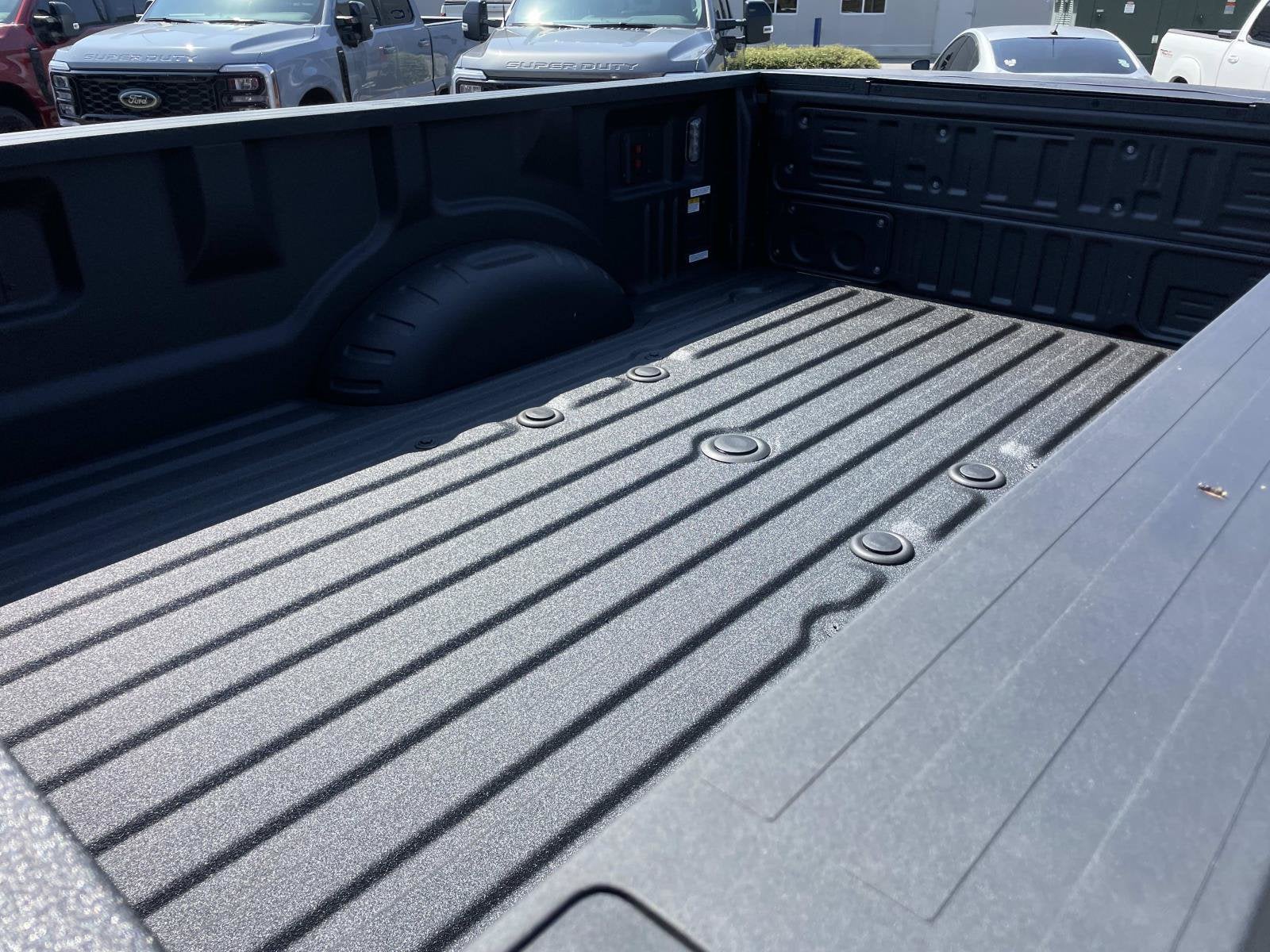 2027 Ford Super Duty F-450 DRW F450 4X4 CRW PU