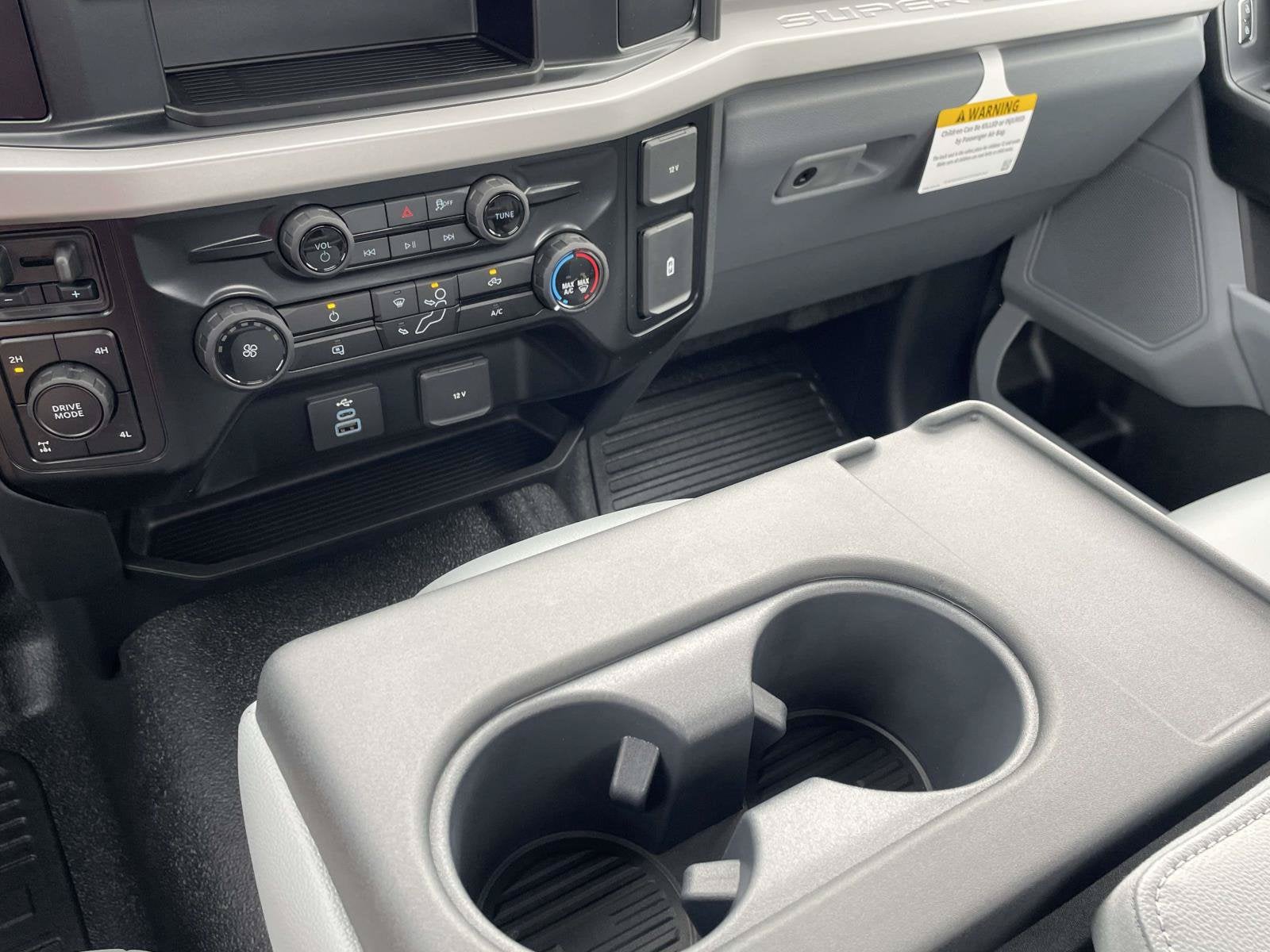2027 Ford Super Duty F-250 SRW F-250® XL