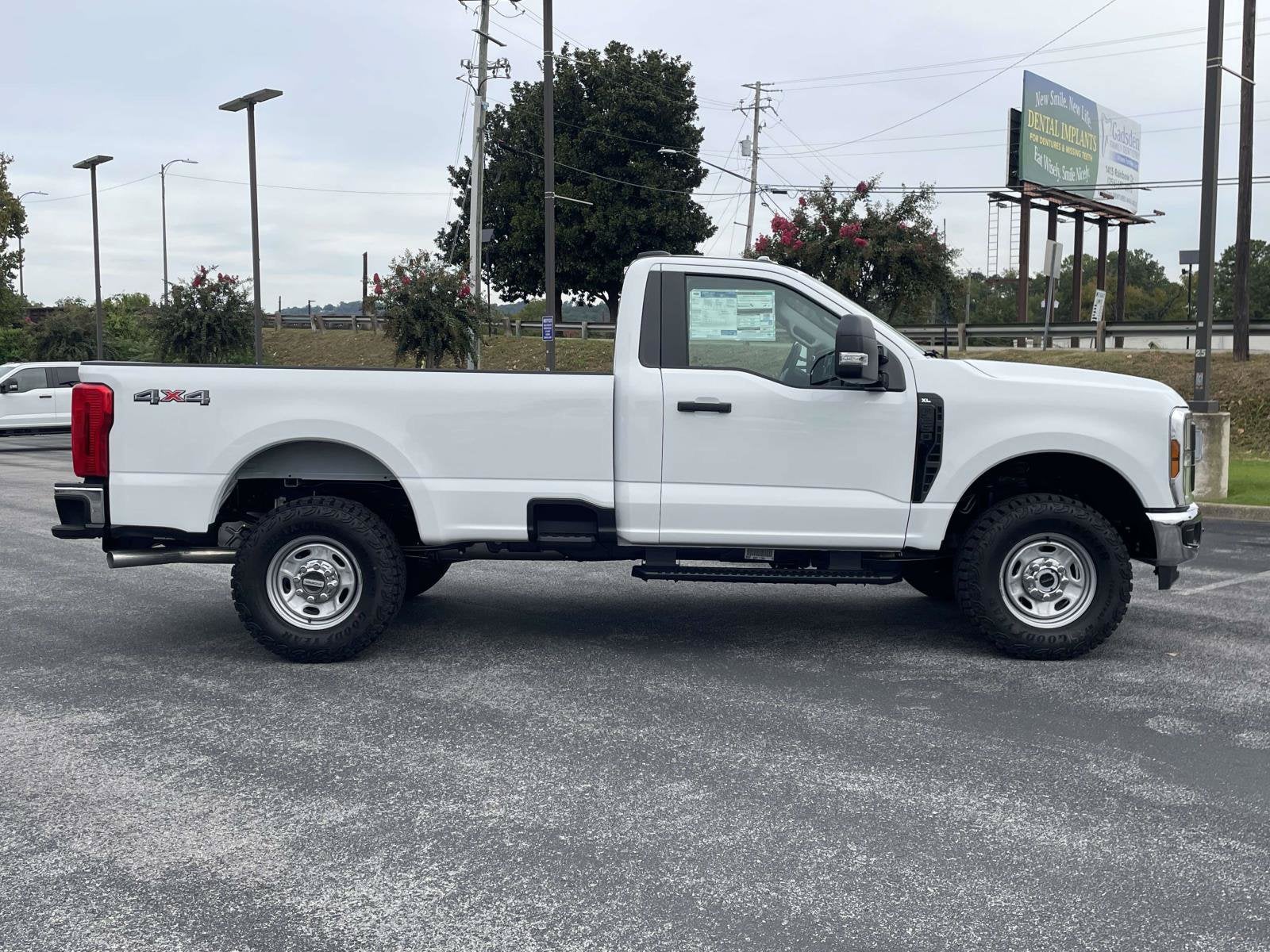 2027 Ford Super Duty F-250 SRW F-250® XL