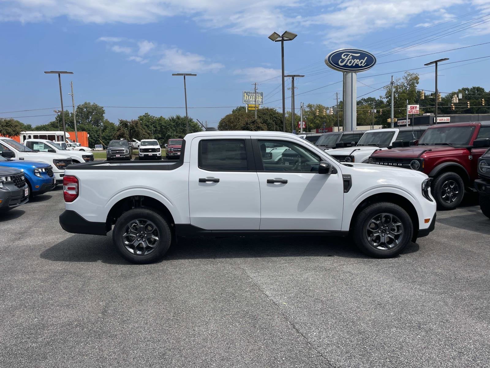 2025 Ford Maverick XLT