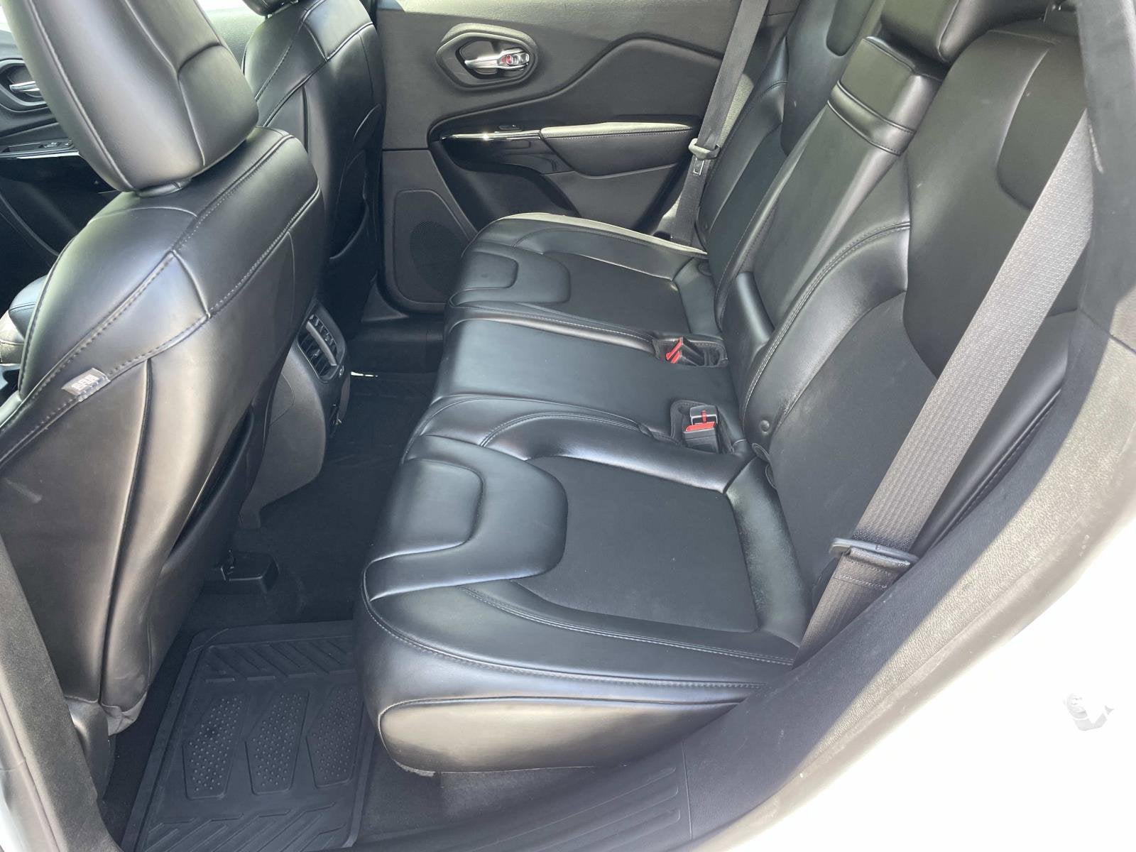 2019 Jeep Cherokee Altitude