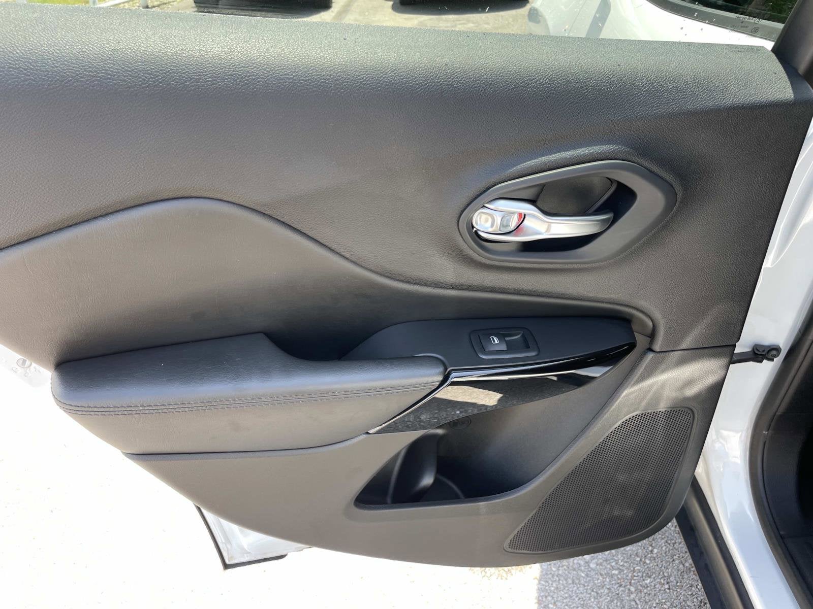 2019 Jeep Cherokee Altitude
